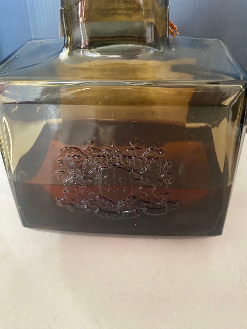 サントリーウイスキーとオールドパーとロイヤルとサントリーブランディ