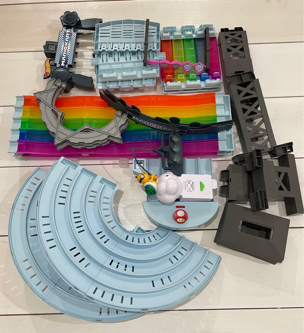 ホットウィール マリオカート レインボーロード