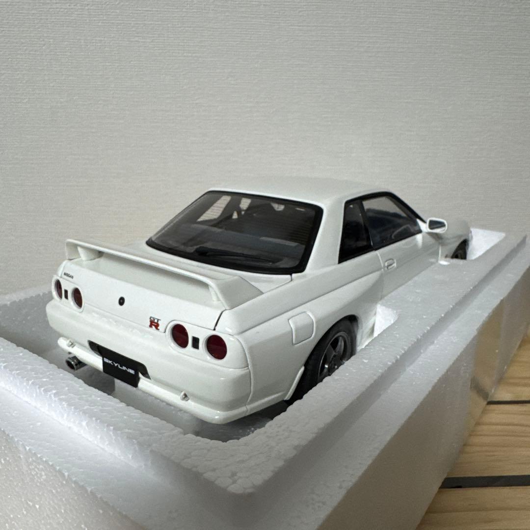 AUTOart 1/18 日産 スカイラインGT-R R32