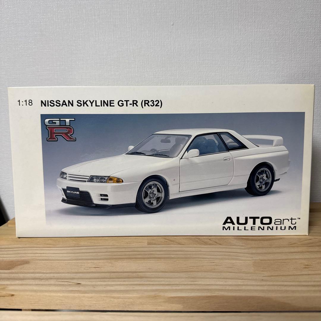 AUTOart 1/18 日産 スカイラインGT-R R32