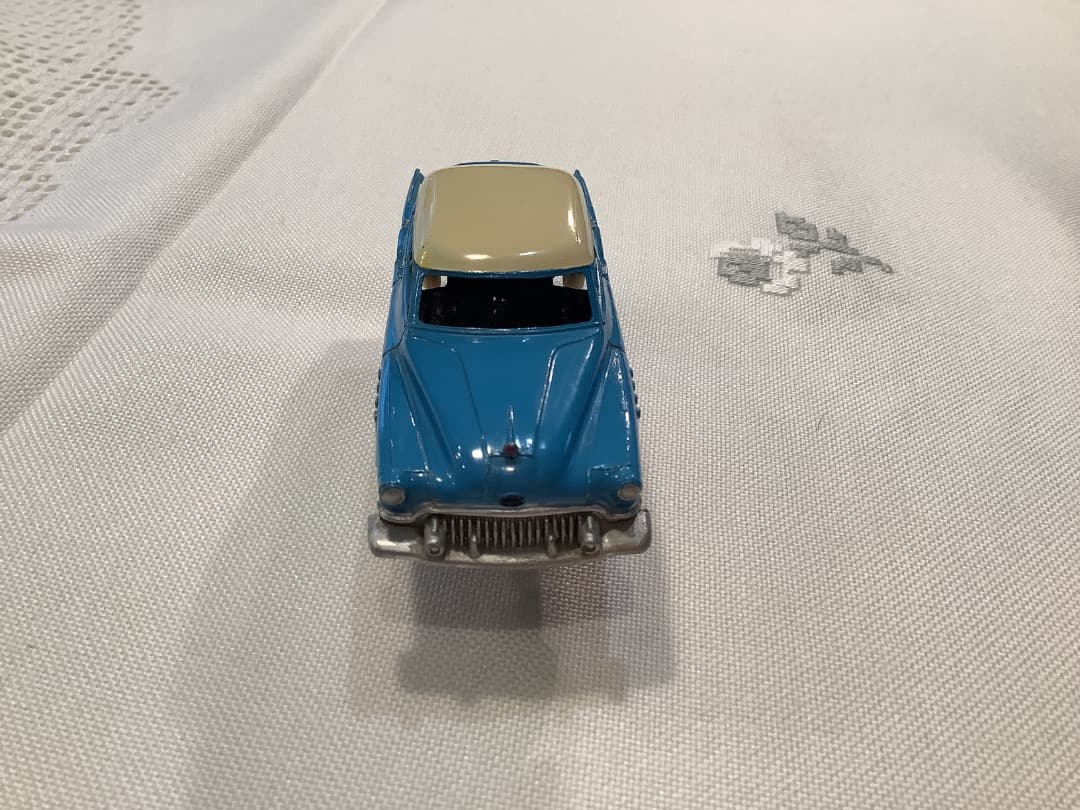 美品レア　オールドDINKY TOYS BUICK ROADMASTERミニカー