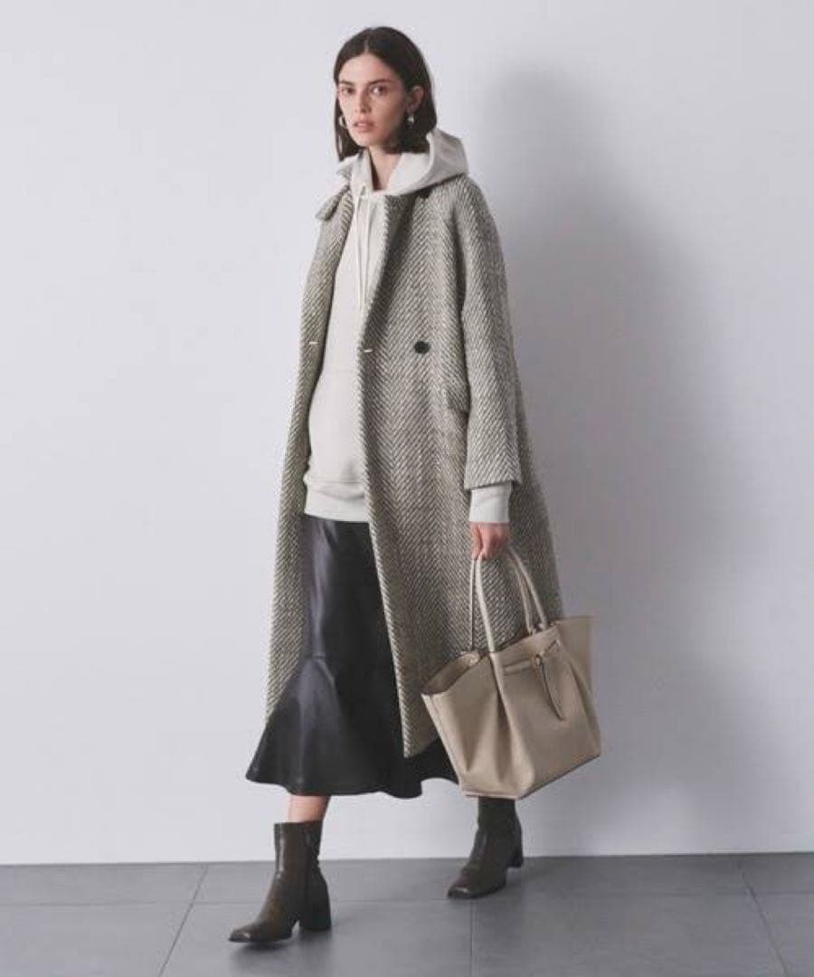 ミラオーウェン Mila Owen ヘリンボーン柄ストラップダブルコート