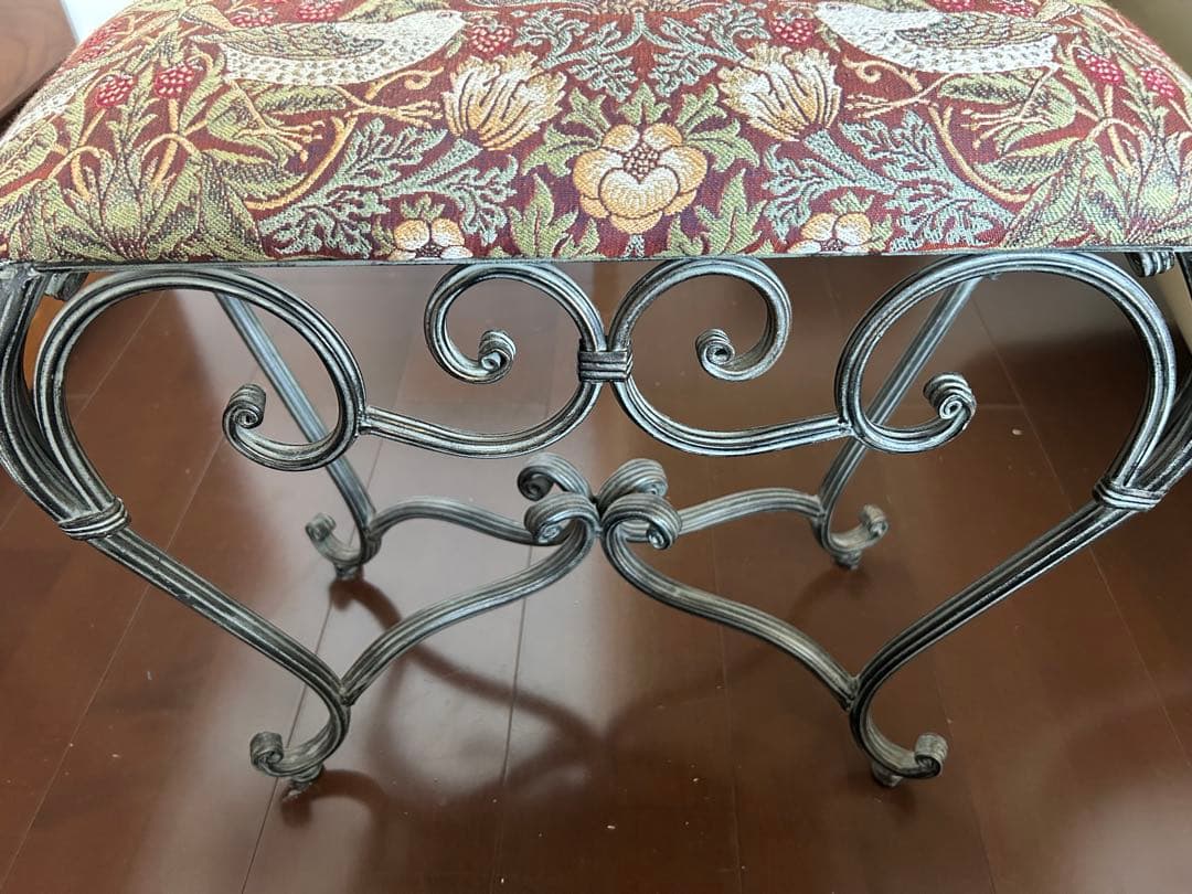 ウィリアムモリス柄　スツール