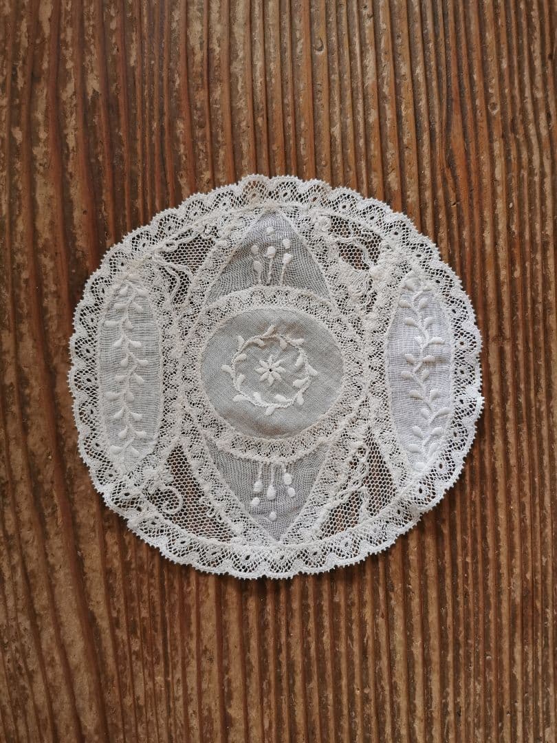 アンティーク ノルマンディーレース 小さなドイリー フランス エン