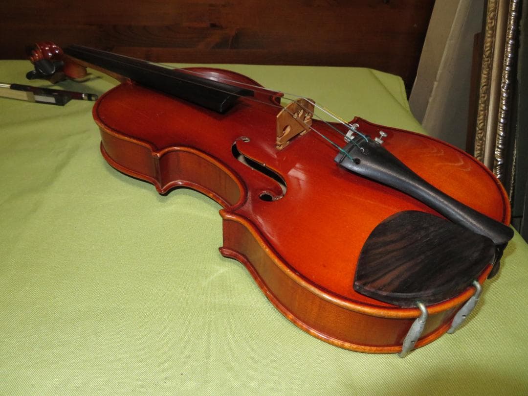 SUZUKIバイオリン　no特.2　 1971 年製　サイズ：4/4　欠けあり