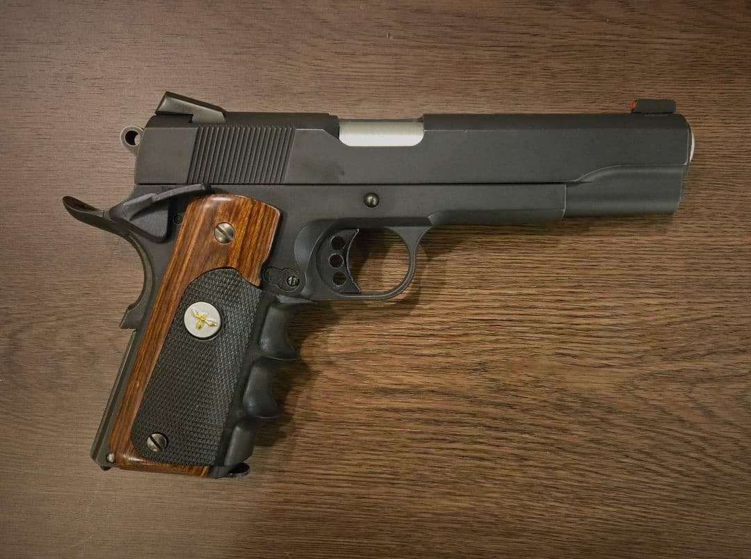バイオハザード8 ヴィレッジ「 M1911 」東京マルイ MEUピストル