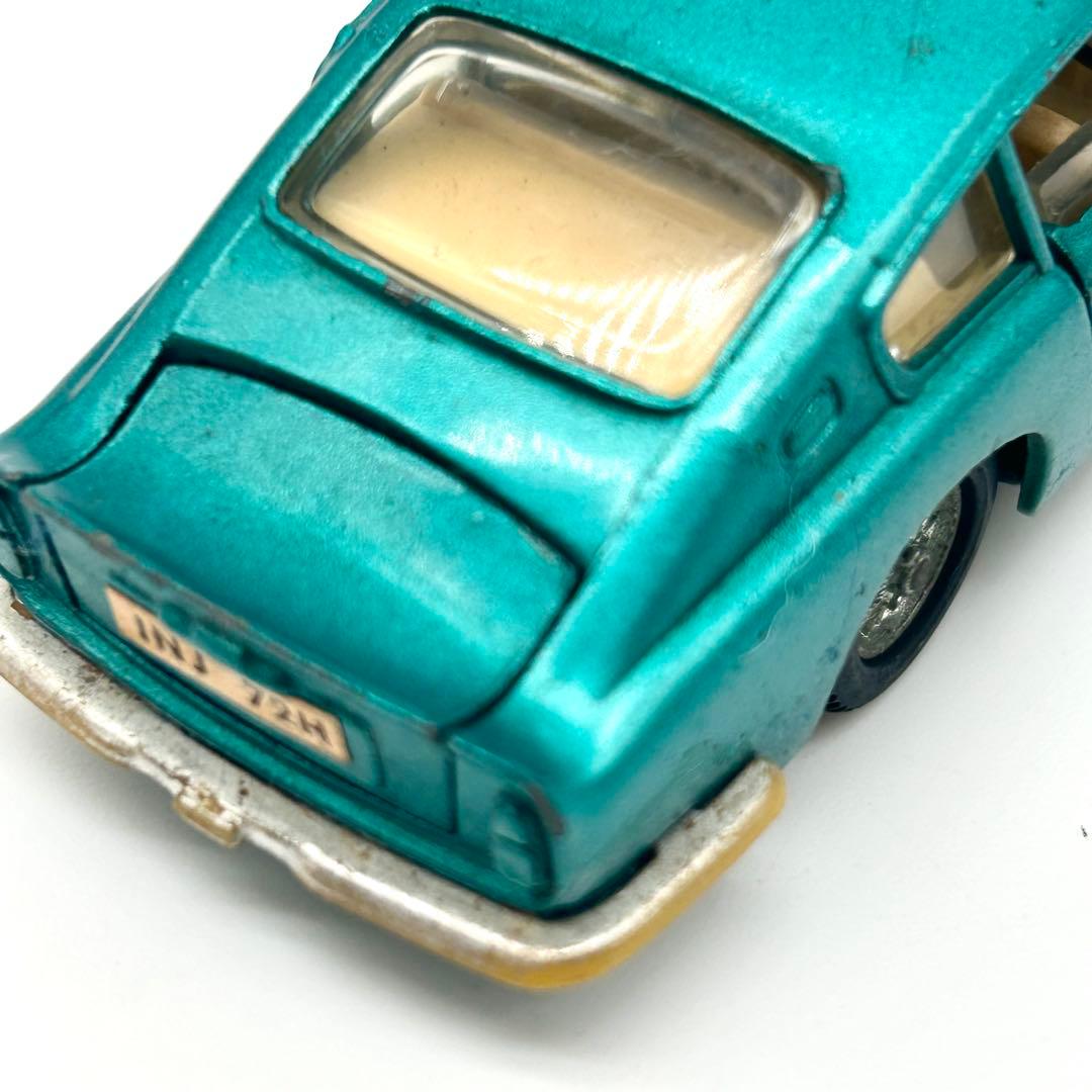 DINKY TOYS ASTON MARTIN ダイキャスト製ミニカー 英国製