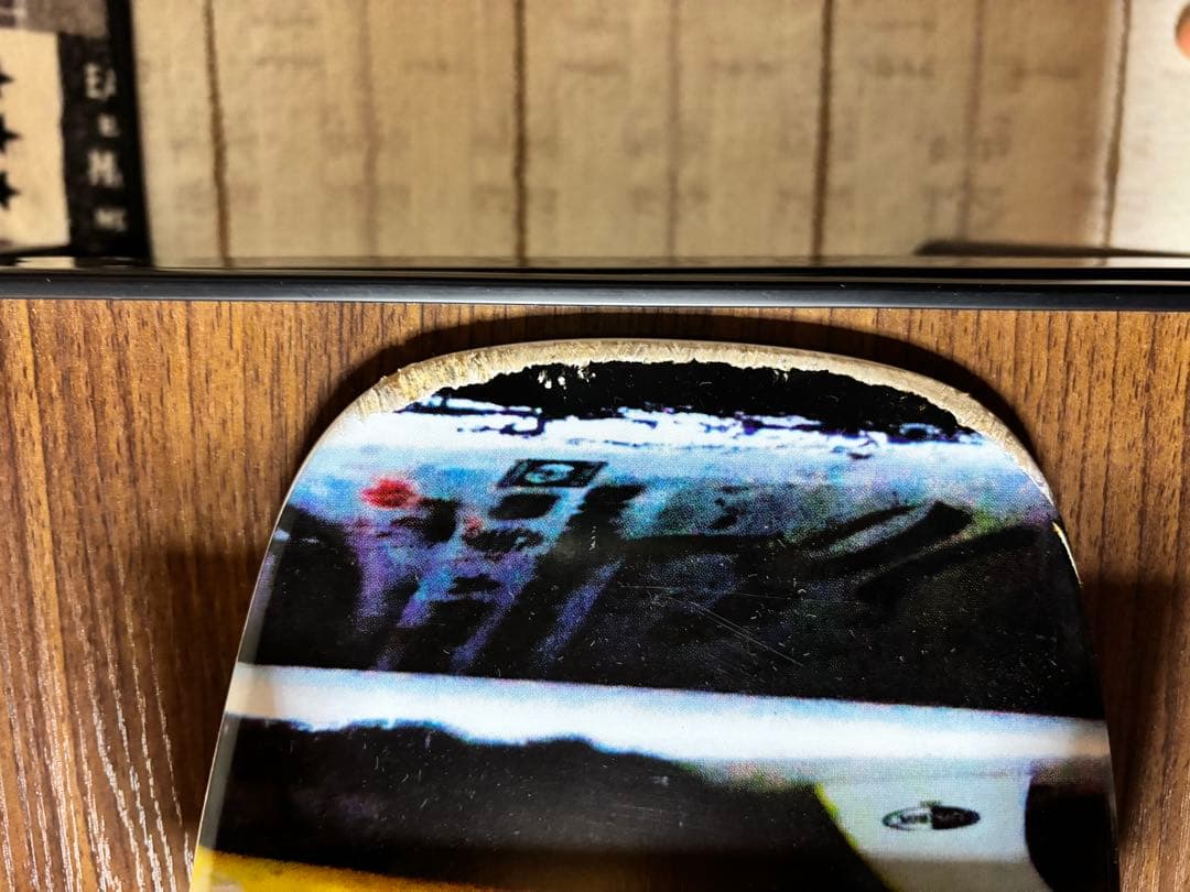 Triton ストライプスケートボード