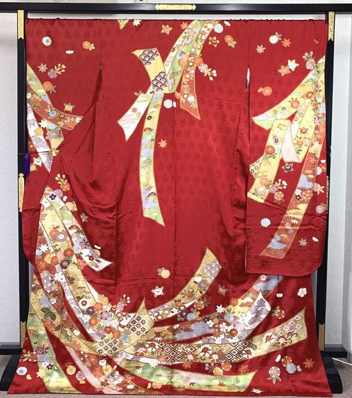 506z6〇京都きもの友禅 高身長な方 振袖 地紋 金彩 金駒刺繍 赤