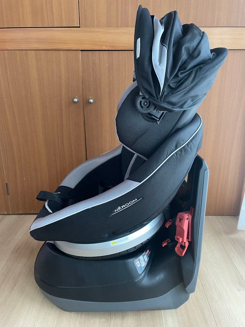 combi ネルーム エッグショック NC570 チャイルドシート シートベルト