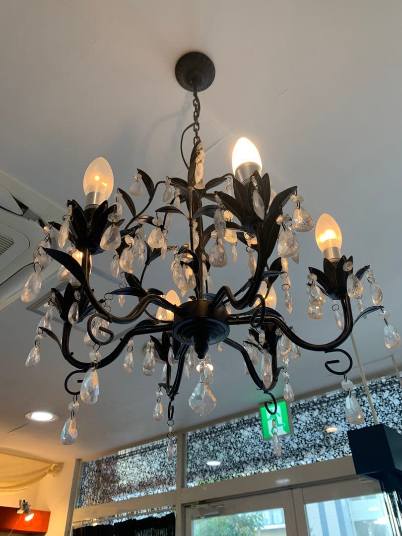 カフェ　美容室　シャンデリア