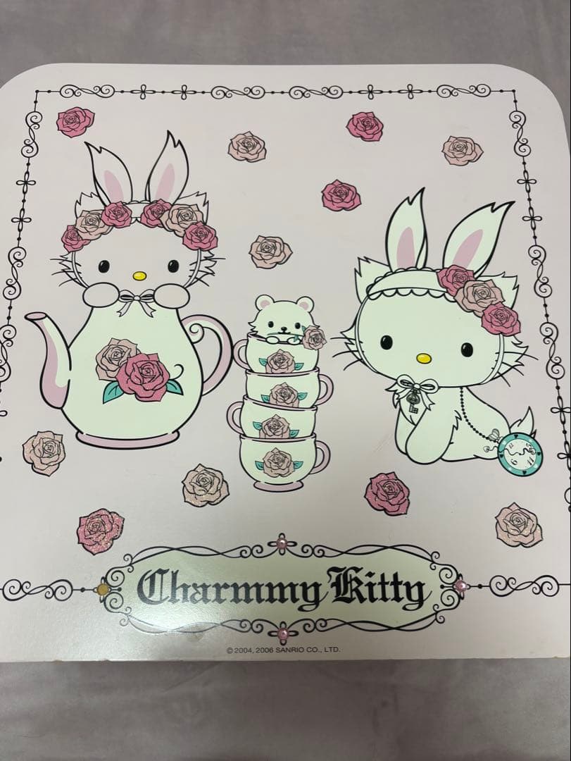 ご当地レア　チャーミーキティアリスロリータウサ耳キティピンクテーブル ご当地レア チャーミーキティアリスロリータウサ耳キティピンク