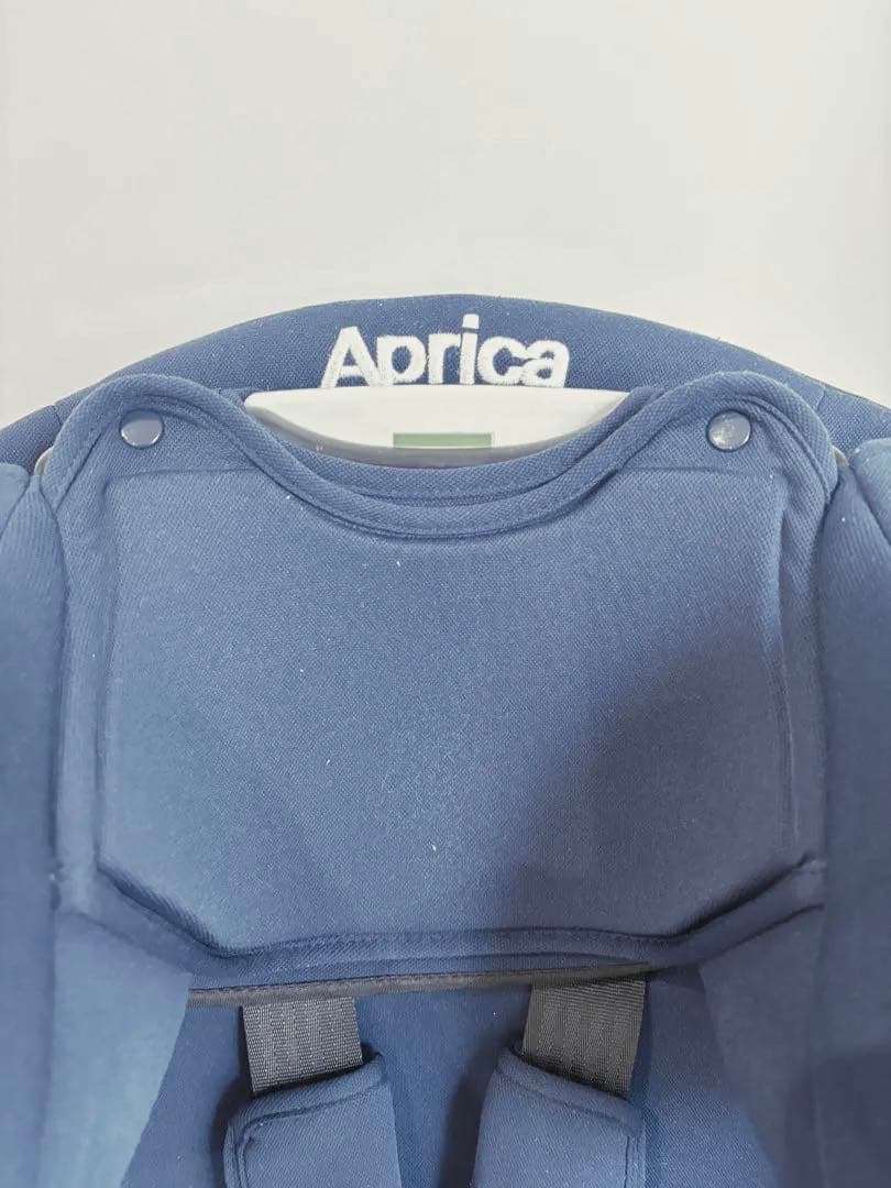 Aprica チャイルドシート ネイビー　ディアターンプラス