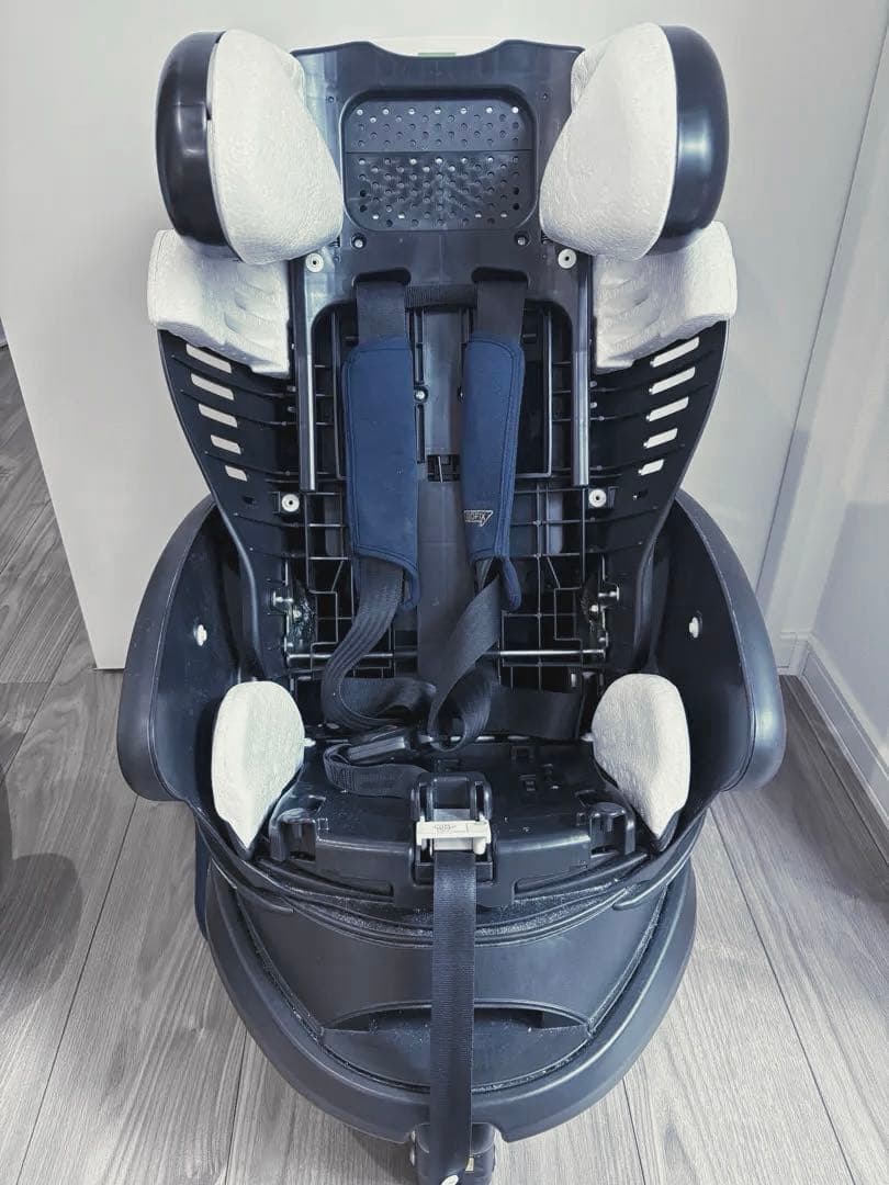 Aprica チャイルドシート ネイビー　ディアターンプラス