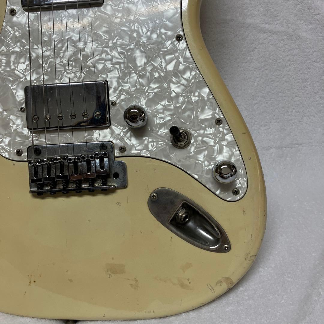 【エレキギター ストラトタイプ】