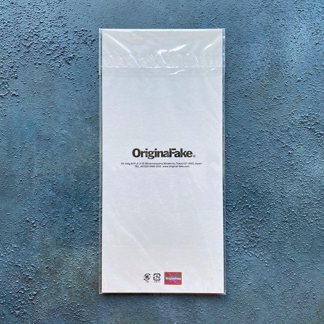 新品未使用 KAWS オリジナルフェイク 限定品 ノベルティー