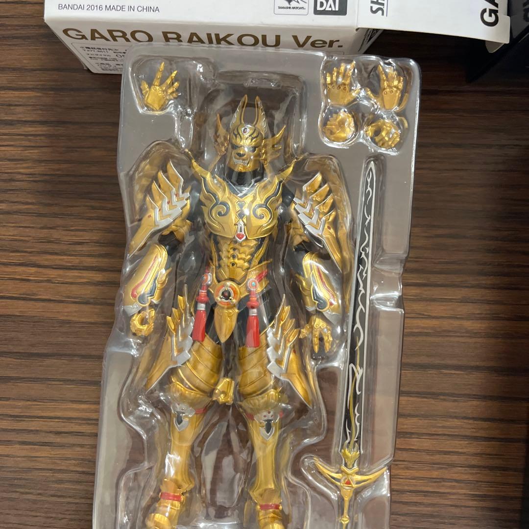 S.H.フィギュアーツ 黄金騎士 ガロ 雷吼Ver. 牙狼 -紅蓮ノ月- 魂ウ…