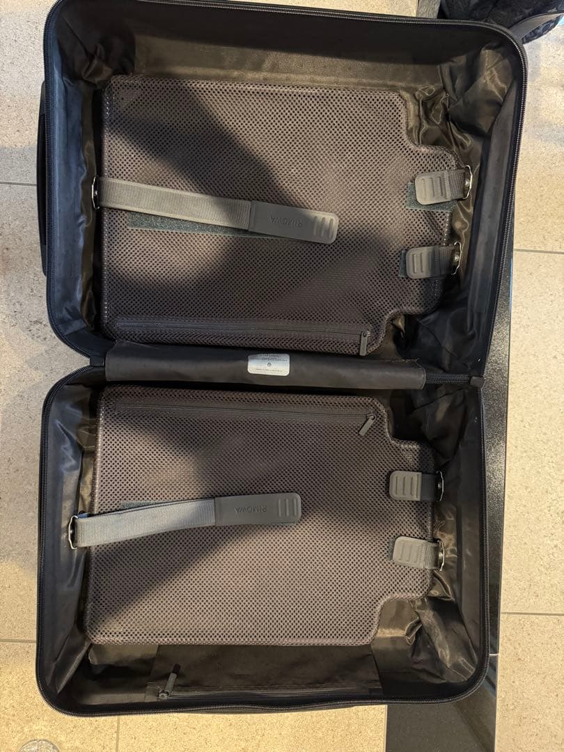 訳あり RIMOWA Essential Sleeve キャビンプラス ポケ破損 - メルカリ