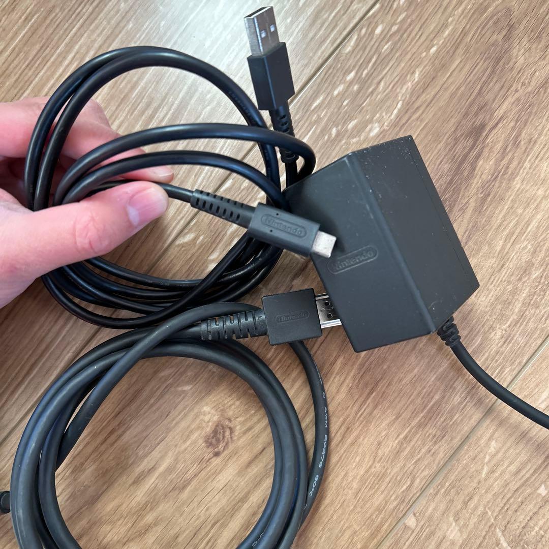 Nintendo Switch本体セット　任天堂　ジョイコン付き