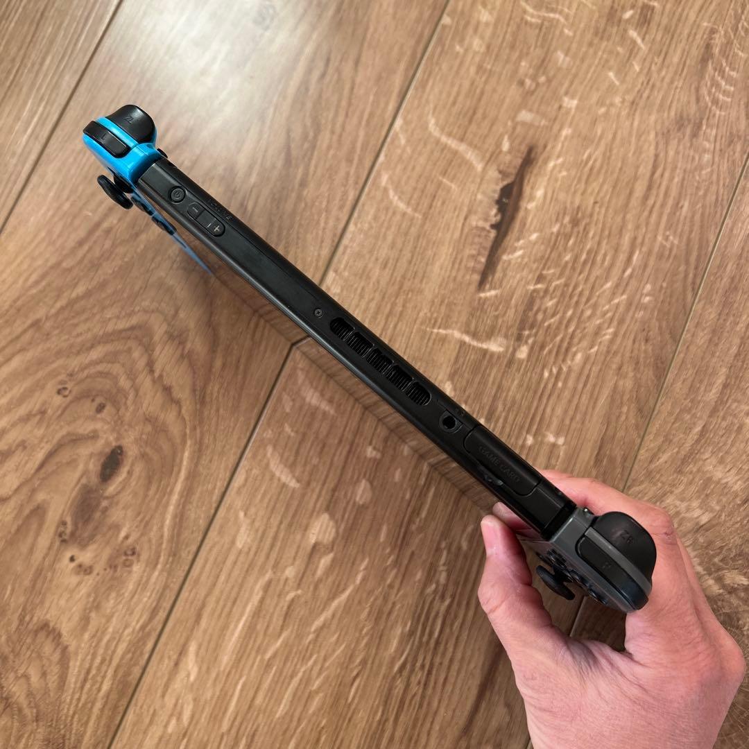 Nintendo Switch本体セット　任天堂　ジョイコン付き