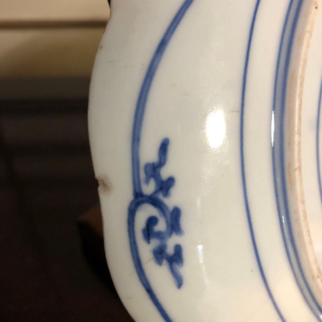 蔵にあった盛期藍柿右衛門秋草文中皿