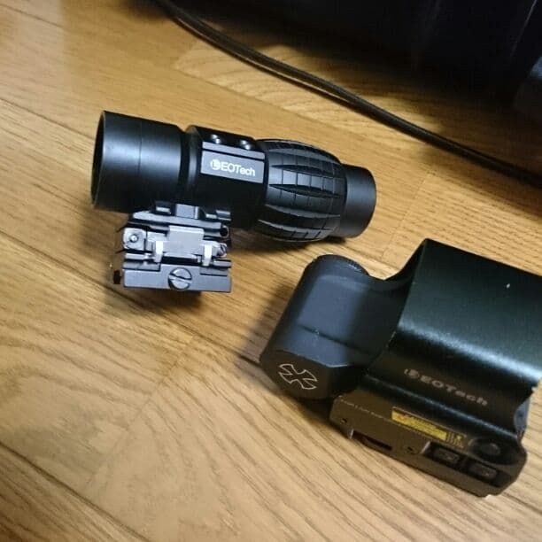 EOTech EXPS3レプリカとEOTech G33ブースター