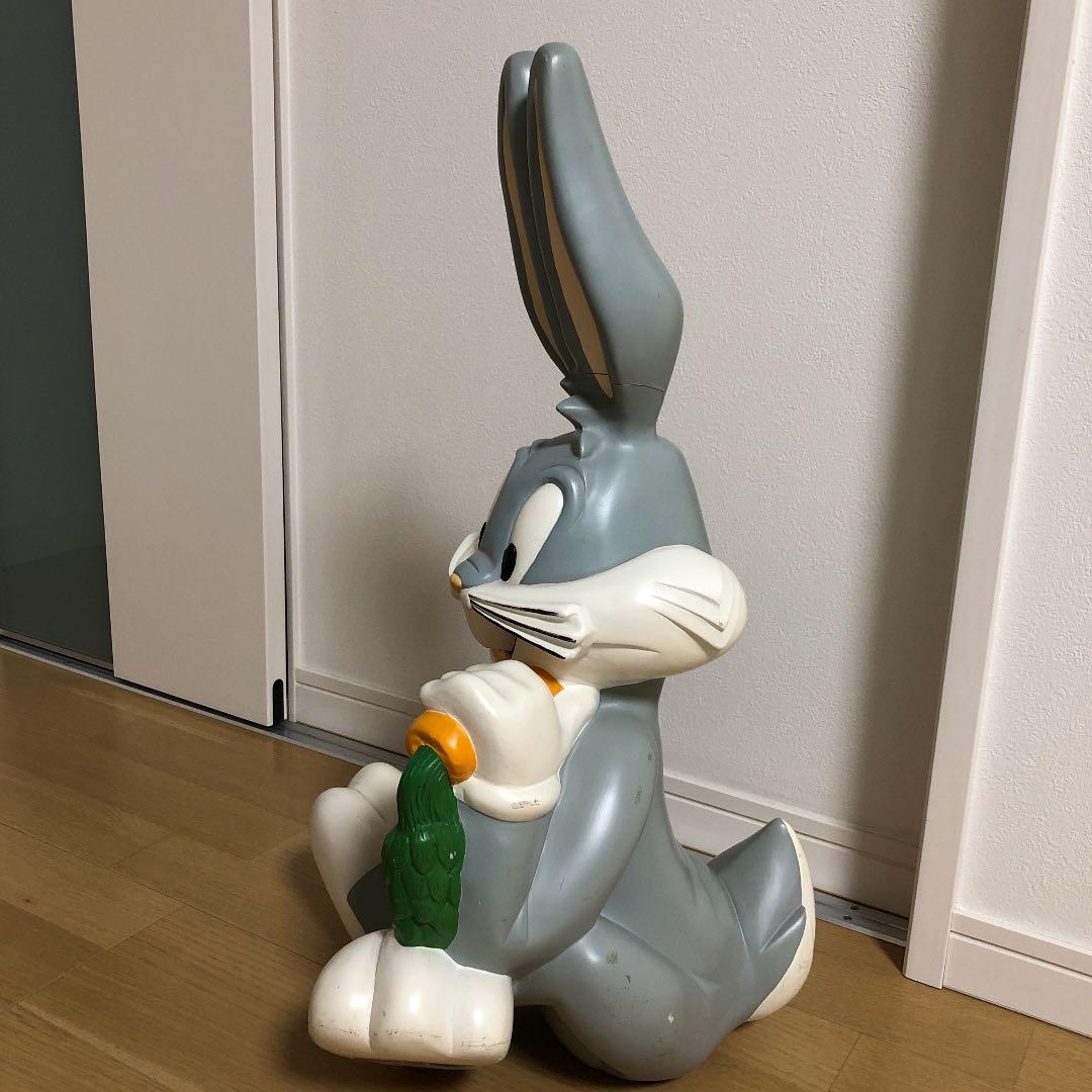 ワーナーブラザーズ　バックスバニーのフィギュア(大)