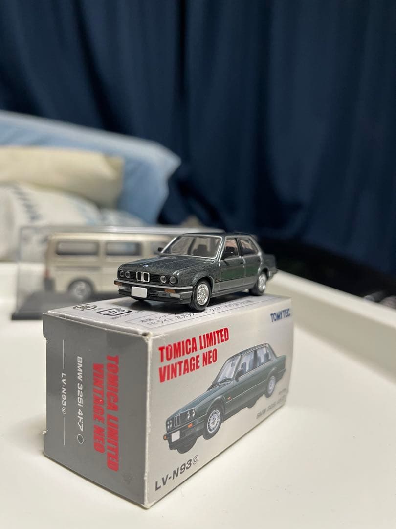 ミニカー TOMICA LIMITED VINTAGE NEO BMW 325i