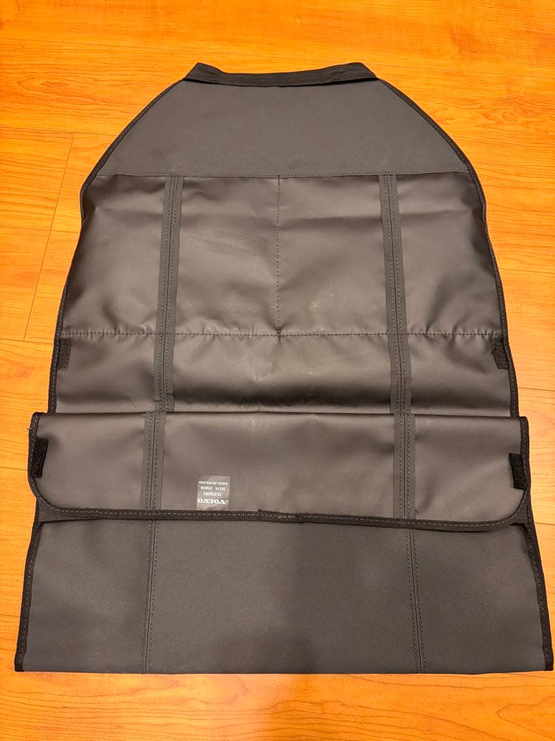 VOLVO純正キックガード　チャイルドシートカバー