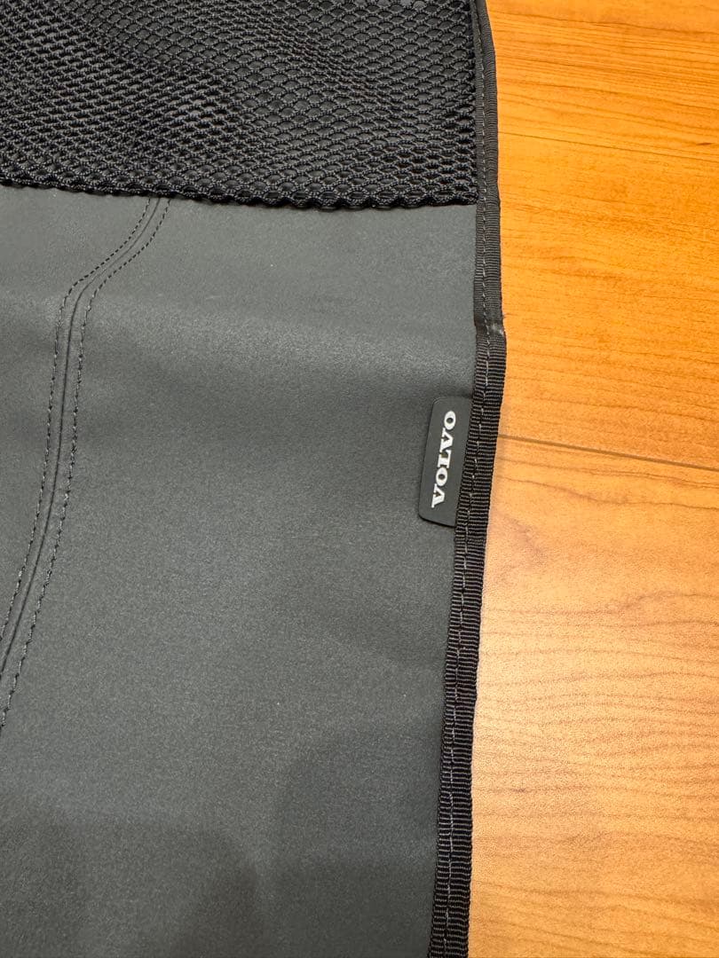 VOLVO純正キックガード　チャイルドシートカバー