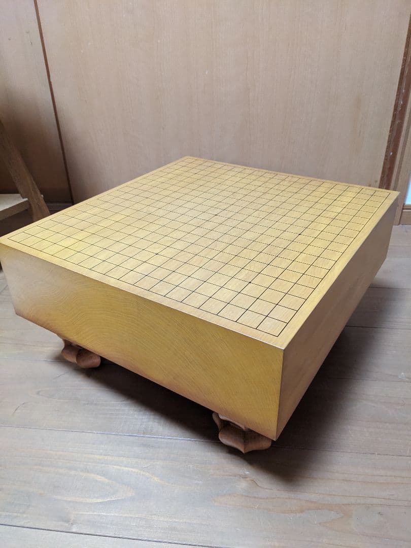 囲碁セット 4寸　脚付き　へそ付き　 蛤石　那智黒　碁笥セット