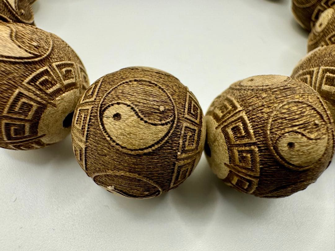 【Sarasaraさん専用】陰陽 ブレスレット とサチャロカクウォーツのセット