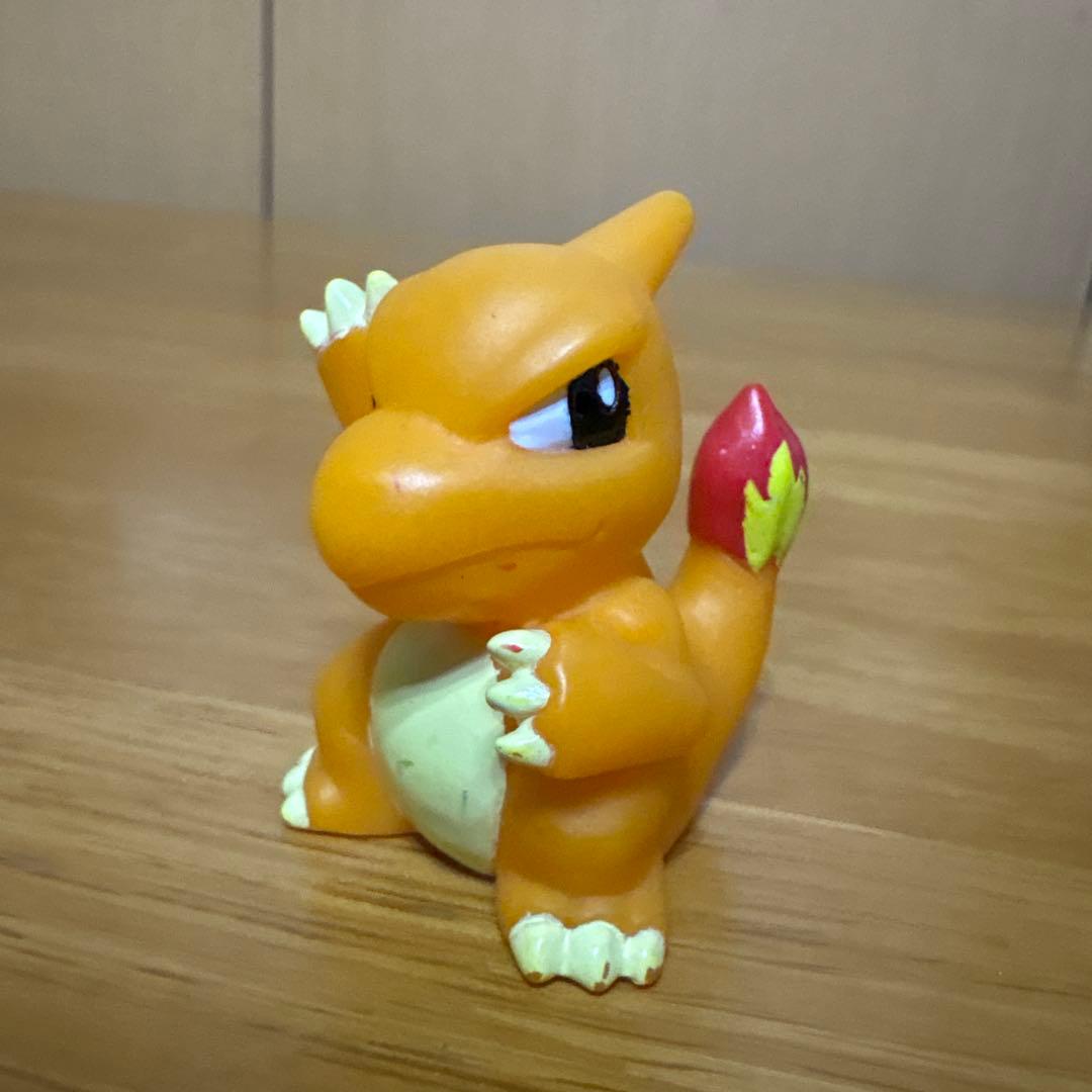 ポケモン 指人形　色違い　フィギュアセット ヒトカゲ リザード リザードン