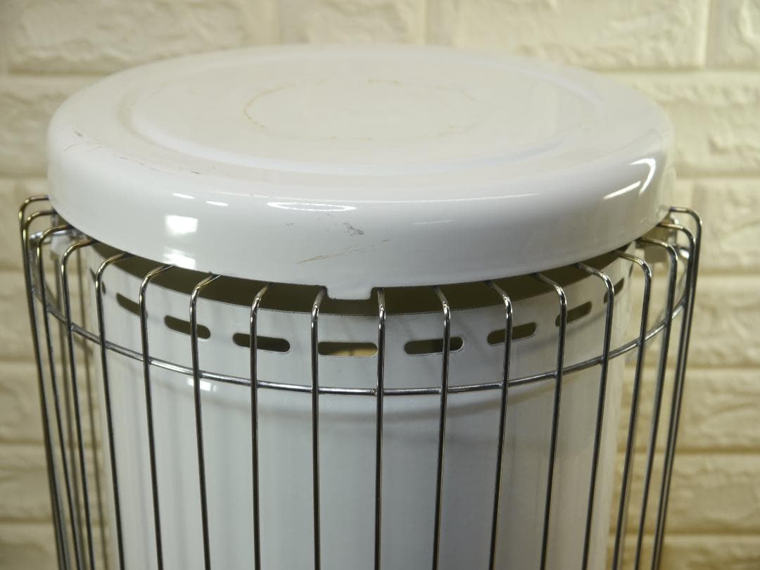 お値引中❤送料無料 2013年 コロナ ホワイト 石油ストーブ 安全ガード付き