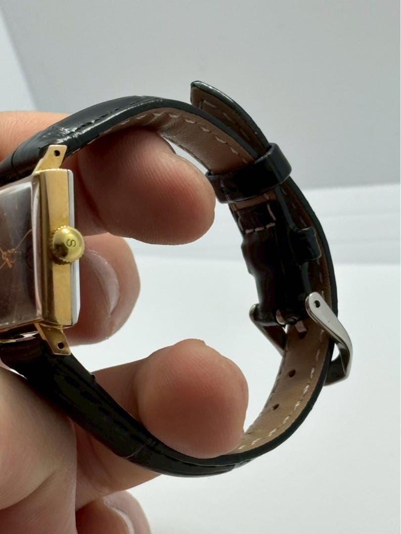 SEIKO セイコー　腕時計　tank スクエア　手巻き　ブラック　ゴールド