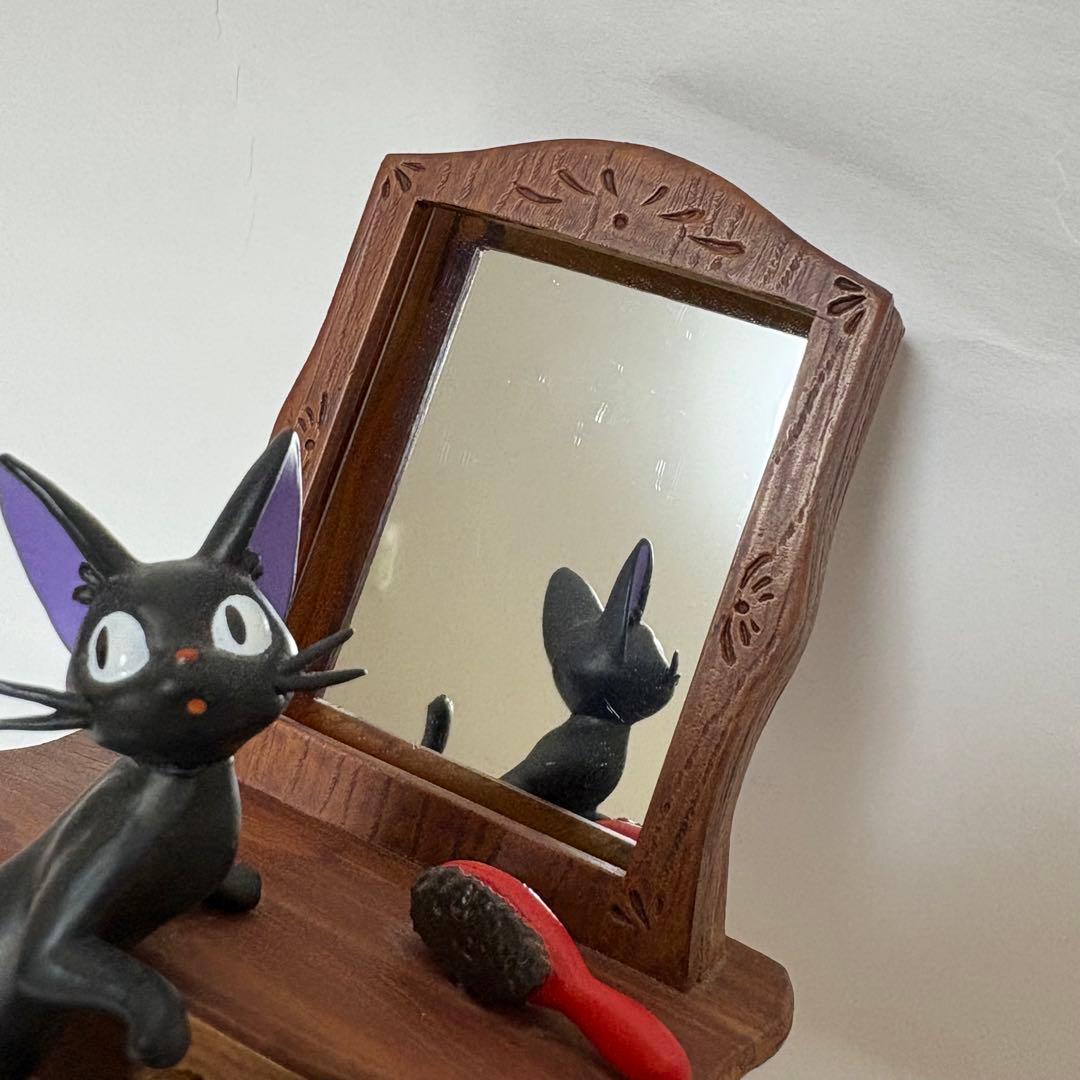 2014年 魔女の宅急便カレンダー アンティークドレッサー