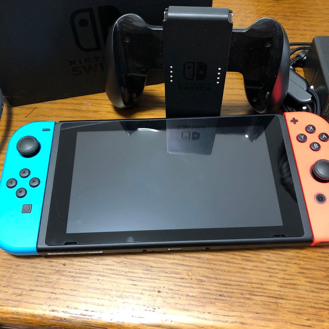 Nintendo Switch 本体＆ソフト一つ付き
