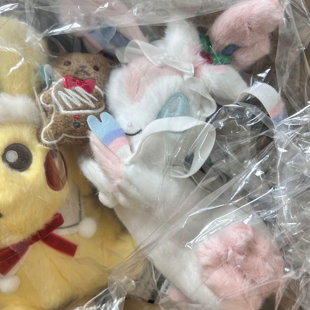 ピカチュウ・ニンフィアぬいぐるみセット　クリスマス　ポケモン