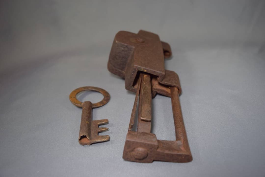 錠前 和錠 因幡錠 在銘 因州住 清久作 6枚バネ 鍵付 江戸時代 アンティーク