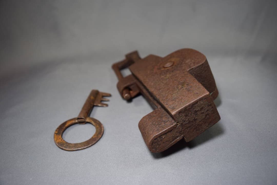 錠前 和錠 因幡錠 在銘 因州住 清久作 6枚バネ 鍵付 江戸時代 アンティーク