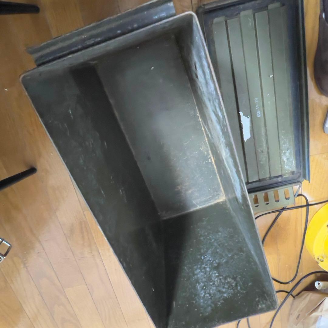 アンモボックス本物 米軍基地より重機関銃弾薬入れ 大サイズ ミリタリー