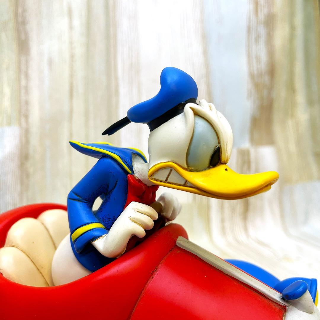 ドナルドダック 赤い車 RUTTEN ルッテン社製 レジン製 ビッグフィギュア