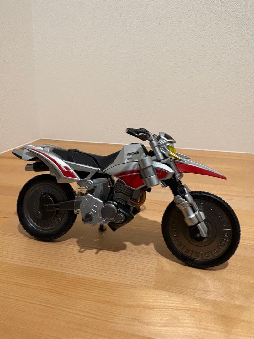 SHFiguarts オートバジン&仮面ライダーファイズセット