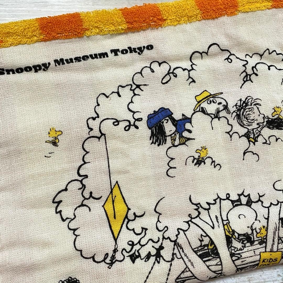 スヌーピーミュージアム♡(・\"(●)スヌーピー。ツリー柄ウォッシュタオル 1点