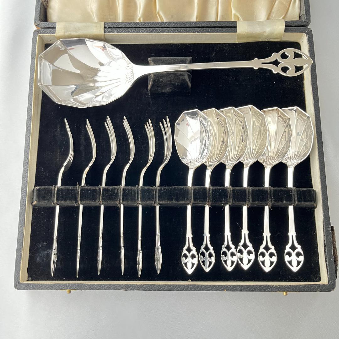 【英国】 透かしのアイスクリームセット スプーン / フォーク サーバー ケース