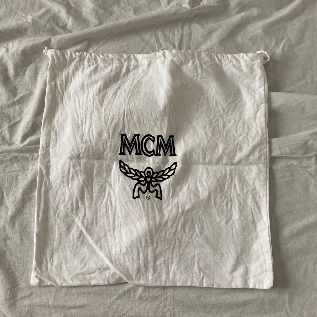 未使用品　MCM　ハンドバッグ　オールレザー　ロゴプレート　ボストン　保存袋付