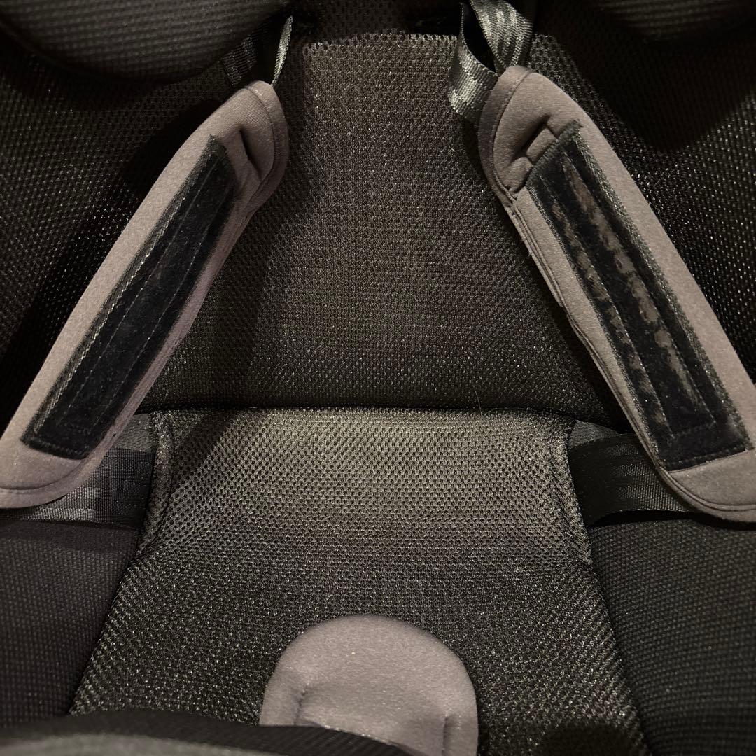 ほぼ未使用✨Combi コンビ チャイルドシート ウィーゴーロングHI ブラック