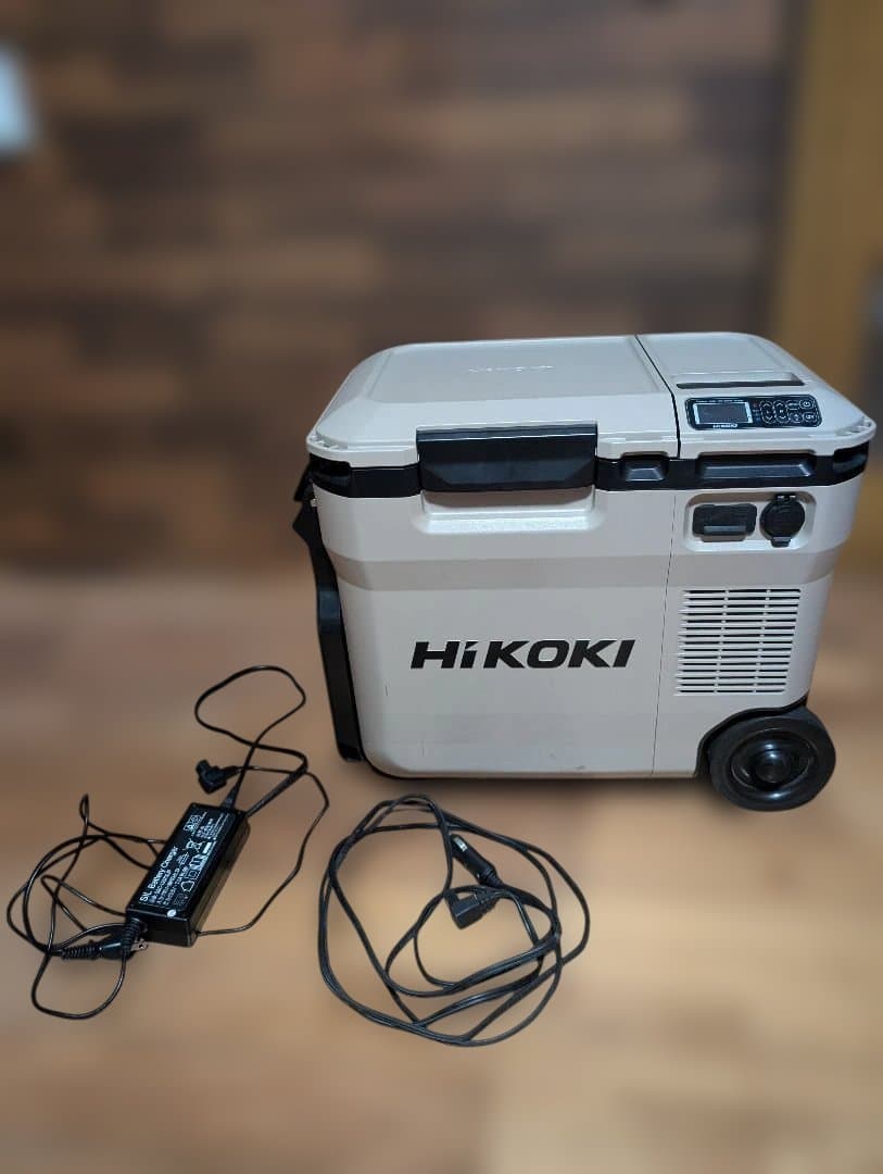 ハイコーキ　冷温庫　バッテリー2個