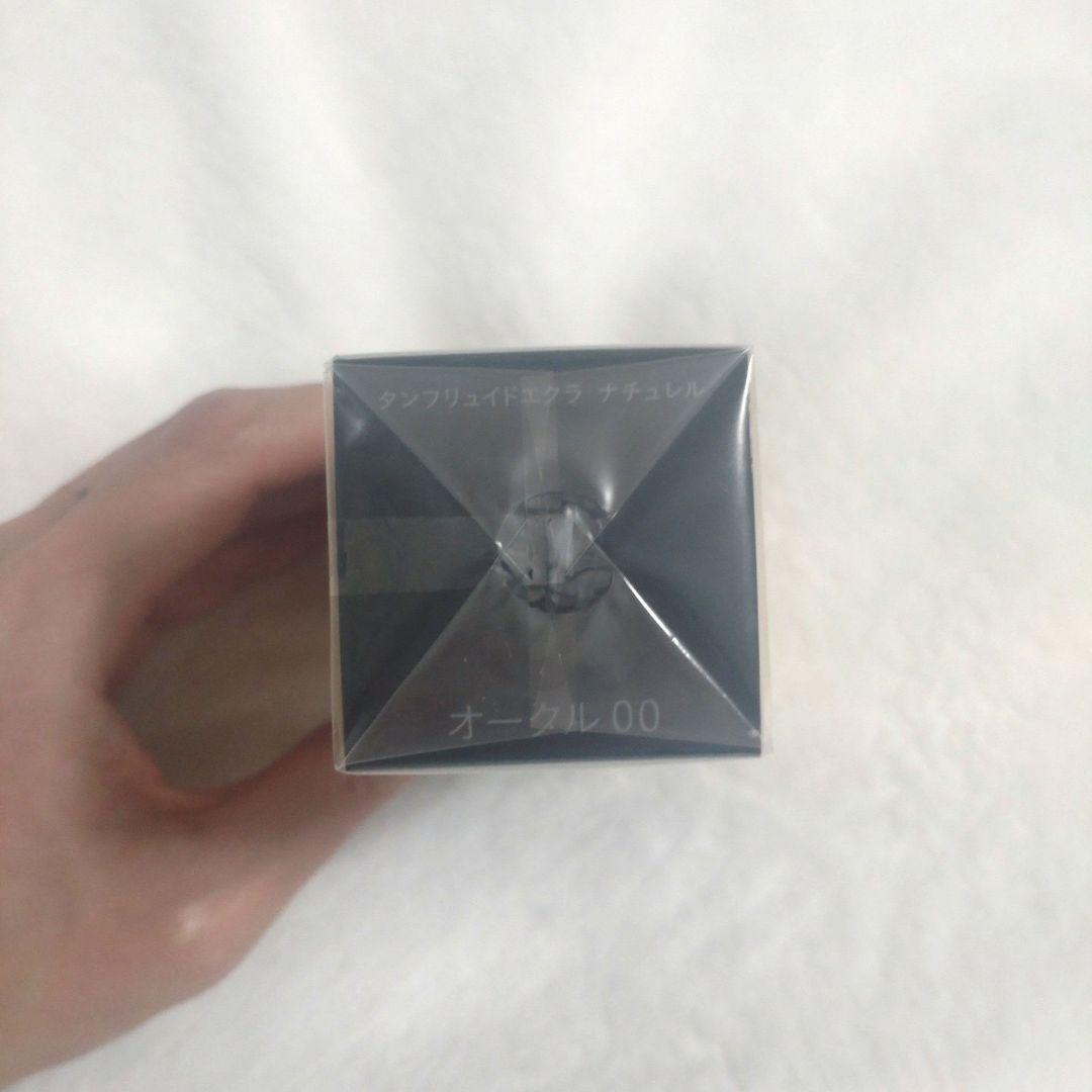 クレ・ド・ポーボーテ タンフリュイドエクラ ナチュレル オークル00