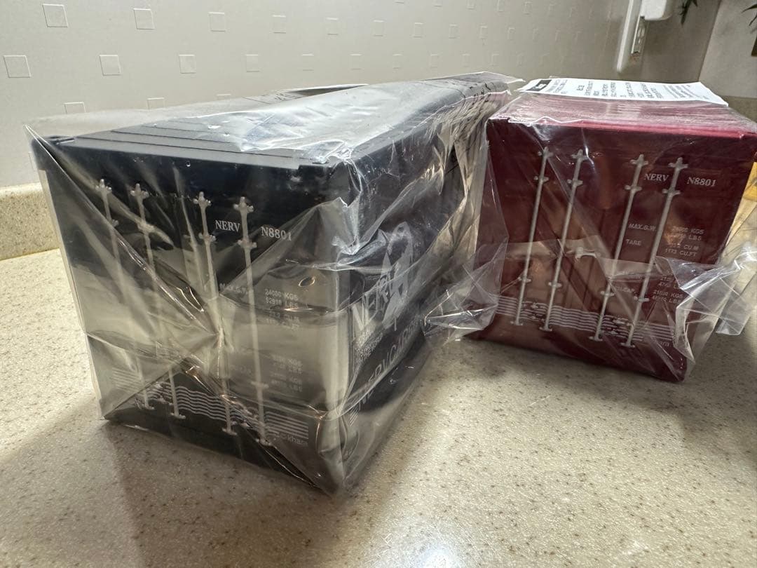 【希少未開封品】エヴァンゲリオンNERV CARGO セット 黒 赤2個セット